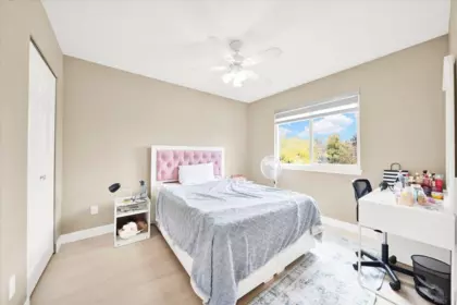 Guest Bathroom Photo of 16628 60 Avenue, Surrey, BC