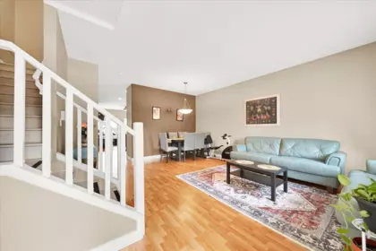 Kitchen Photo of 16628 60 Avenue, Surrey, BC