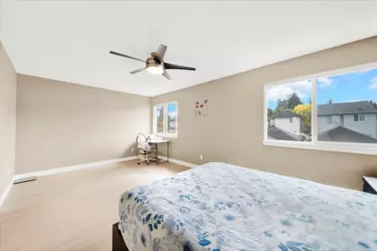 Swimming Pool Photo of 16628 60 Avenue, Surrey, BC