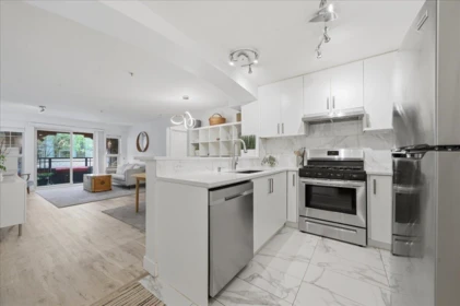 310 2966 Silver Springs Boulevard, Coquitlam, BC, Coquitlam — Apartment/Condo for sale