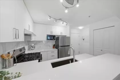 Kitchen Photo of 310 2966 Silver Springs Boulevard, Coquitlam, BC