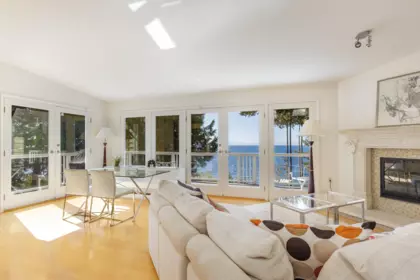 4947 Sunshine Coast Highway, Sechelt, BC, Sechelt — Single Family Residence for sale