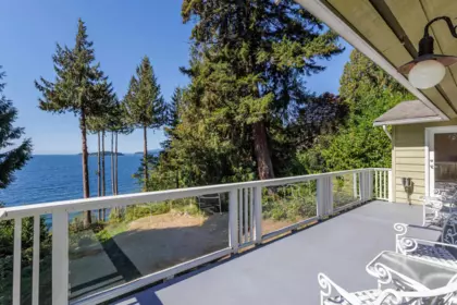 4947 Sunshine Coast Highway, Sechelt, BC, Sechelt — Single Family Residence for sale