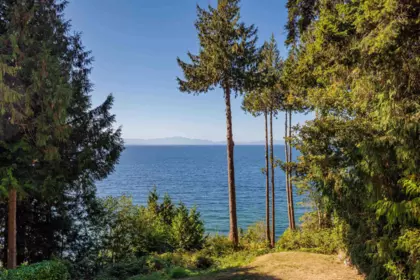 4947 Sunshine Coast Highway, Sechelt, BC, Sechelt — Single Family Residence for sale