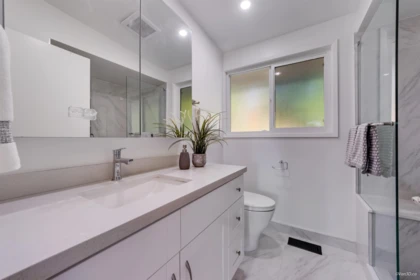 Primary Bathroom Photo of 667 Plymouth Drive, North Vancouver, BC