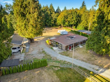 Community Amenities Photo (Clubhouse) of 24071 63 Avenue, Langley, BC