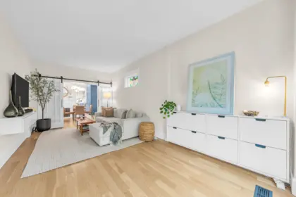 853 E 20th Avenue, Vancouver, BC, Vancouver — Single Family Residence for sale