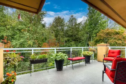 Backyard Photo of 305 15155 22 Avenue, Surrey, BC