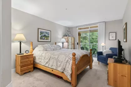 Staircase Photo of 305 15155 22 Avenue, Surrey, BC