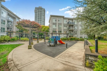 Garden / Landscaping Photo of 316 13789 107a Avenue, Surrey, BC