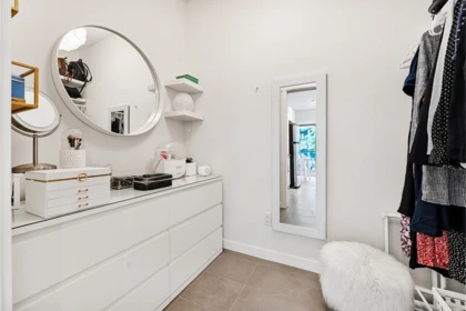 Mudroom Photo of 316 13789 107a Avenue, Surrey, BC