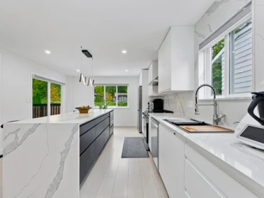 Kitchen Photo of 2045 Kirkstone Road, North Vancouver, BC
