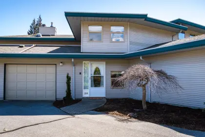 30 555 Eaglecrest Drive, Gibsons, BC, Gibsons — Townhouse for sale