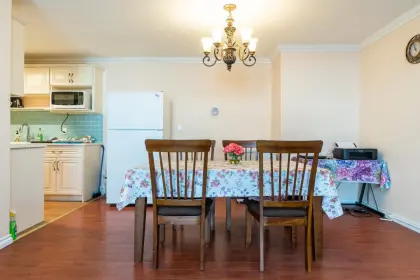 201 6420 Buswell Street, Richmond, BC, Richmond — Apartment/Condo for sale