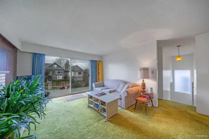 2112 E 38th Avenue, Vancouver, BC, Vancouver — Single Family Residence for sale