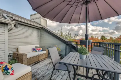 38 4055 Pender Street, Burnaby, BC, Burnaby — Townhouse for sale