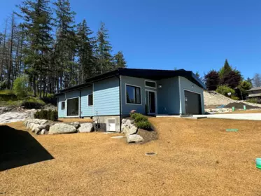 5415 Stellar Way, Sechelt, BC, Sechelt — Single Family Residence for sale
