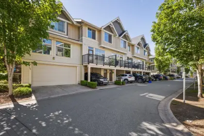 24 19525 73 Avenue, Surrey, BC, Surrey — Townhouse for sale