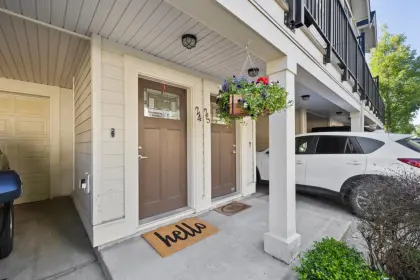 24 19525 73 Avenue, Surrey, BC, Surrey — Townhouse for sale