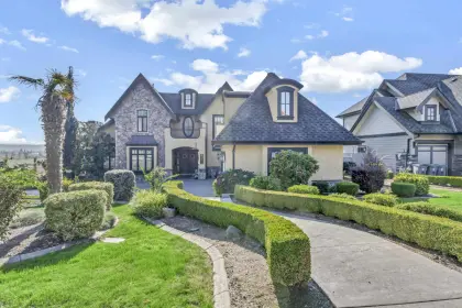 16472 Bell Road, Surrey, BC, Surrey — Single Family Residence for sale