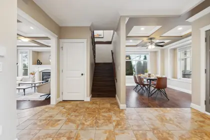 19199 70 Avenue, Surrey, BC, Surrey — Single Family Residence for sale