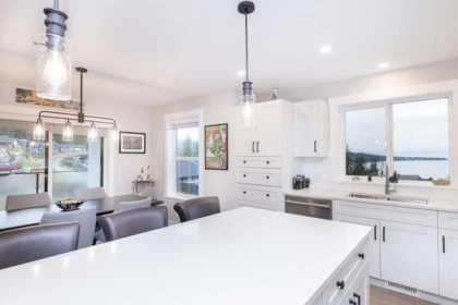 6050 Cowrie Street, Sechelt, BC, Sechelt — Single Family Residence for sale