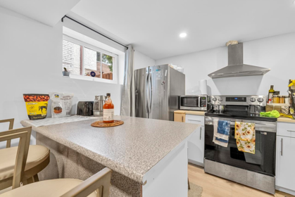 Mudroom Photo of 3229 W 24th Avenue, Vancouver, BC