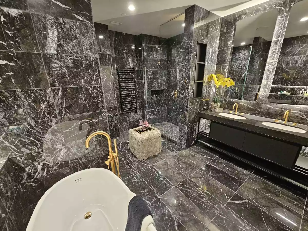 Primary Bathroom Photo of 1202 6811 Pearson Way, Richmond, BC