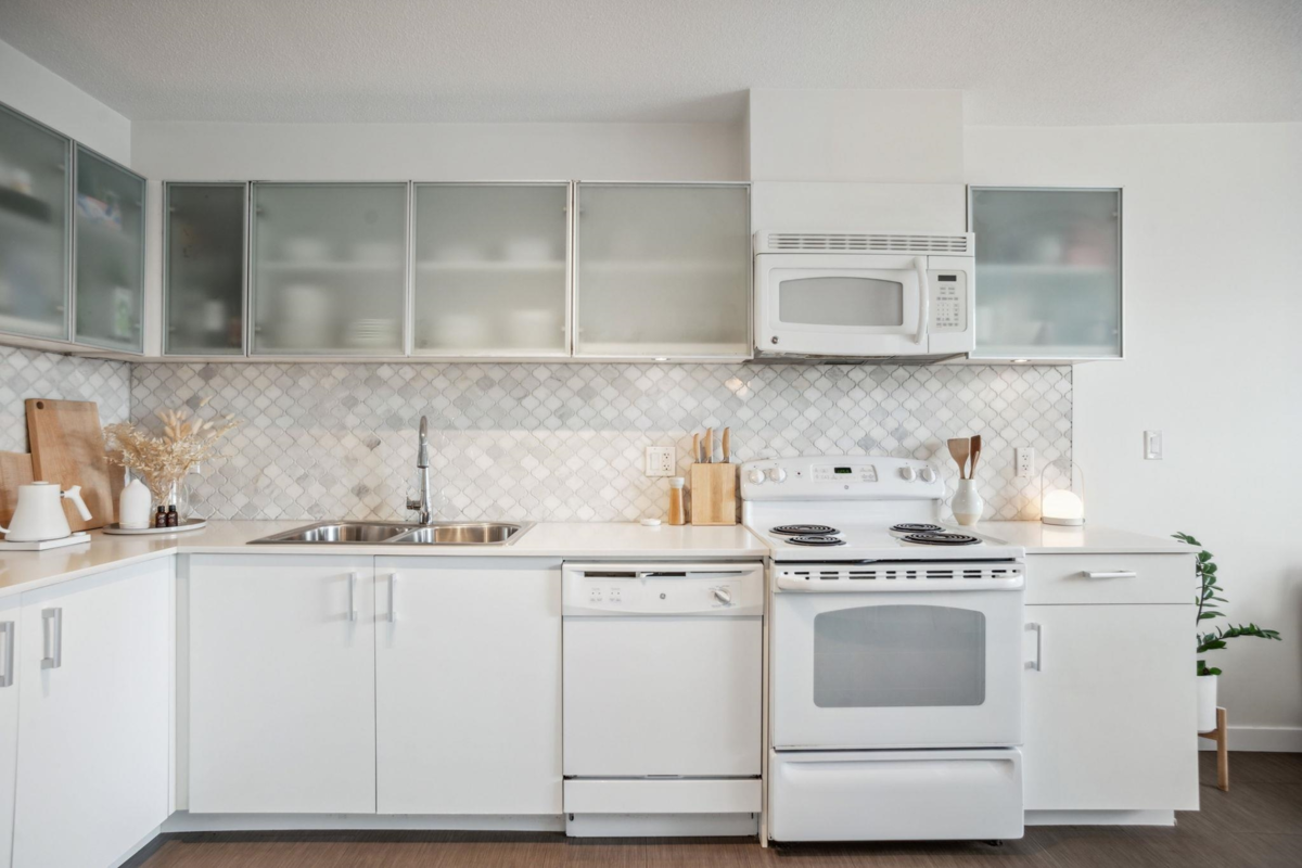 Bedroom 4 Photo of 809 66 W Cordova Street, Vancouver, BC