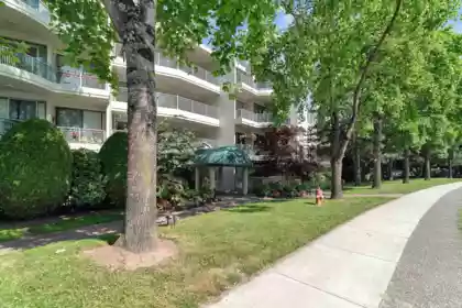 111 1785 Martin Drive, Surrey, BC, Surrey — Apartment/Condo for sale