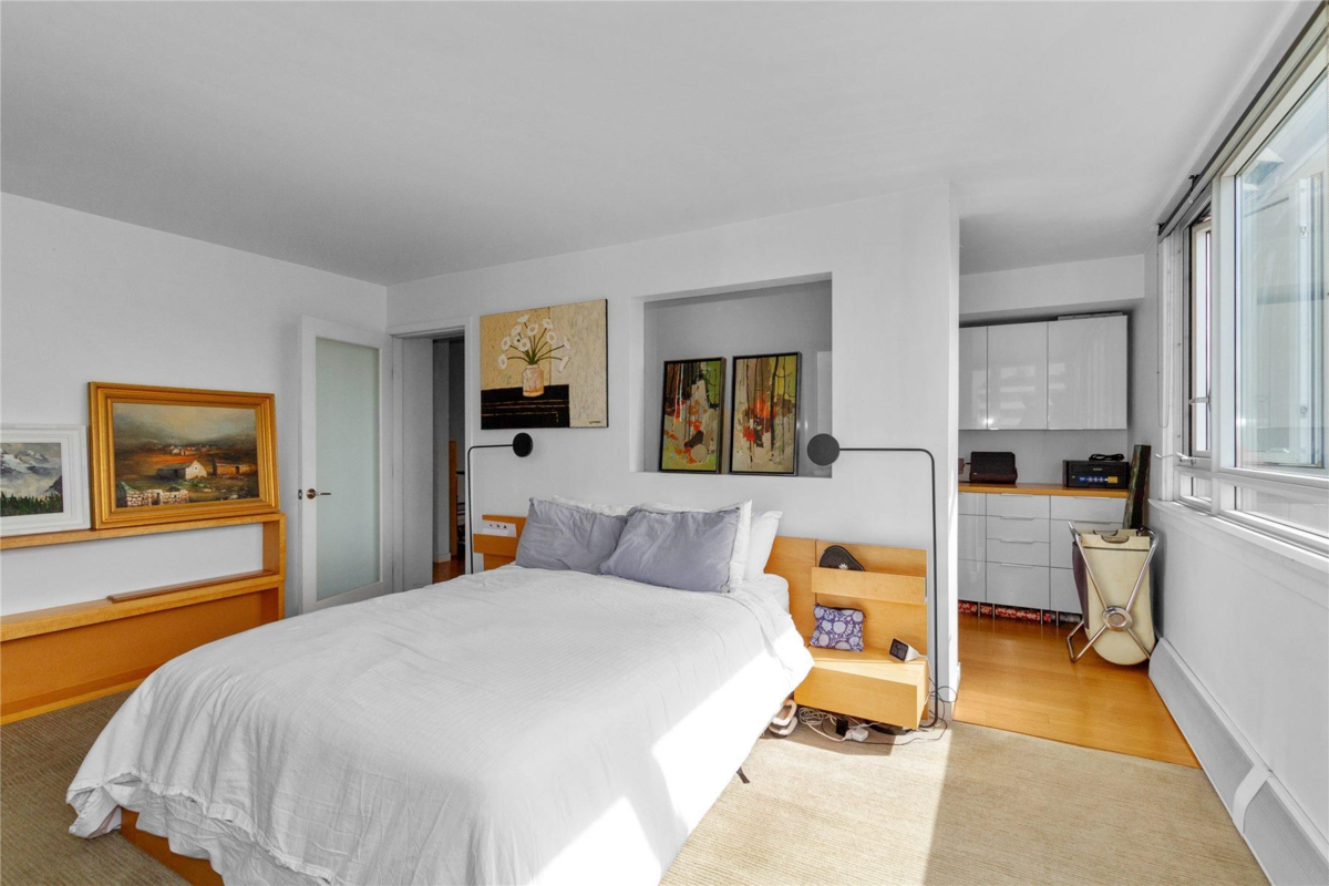 Basement Recreation Room Photo of 1850 Comox Street, Vancouver, BC