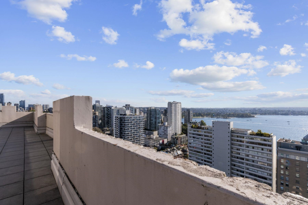 Garden / Landscaping Photo of 1850 Comox Street, Vancouver, BC