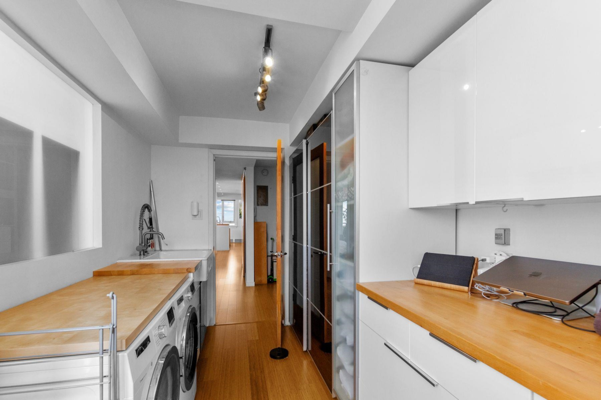 Laundry Room Photo of 1850 Comox Street, Vancouver, BC