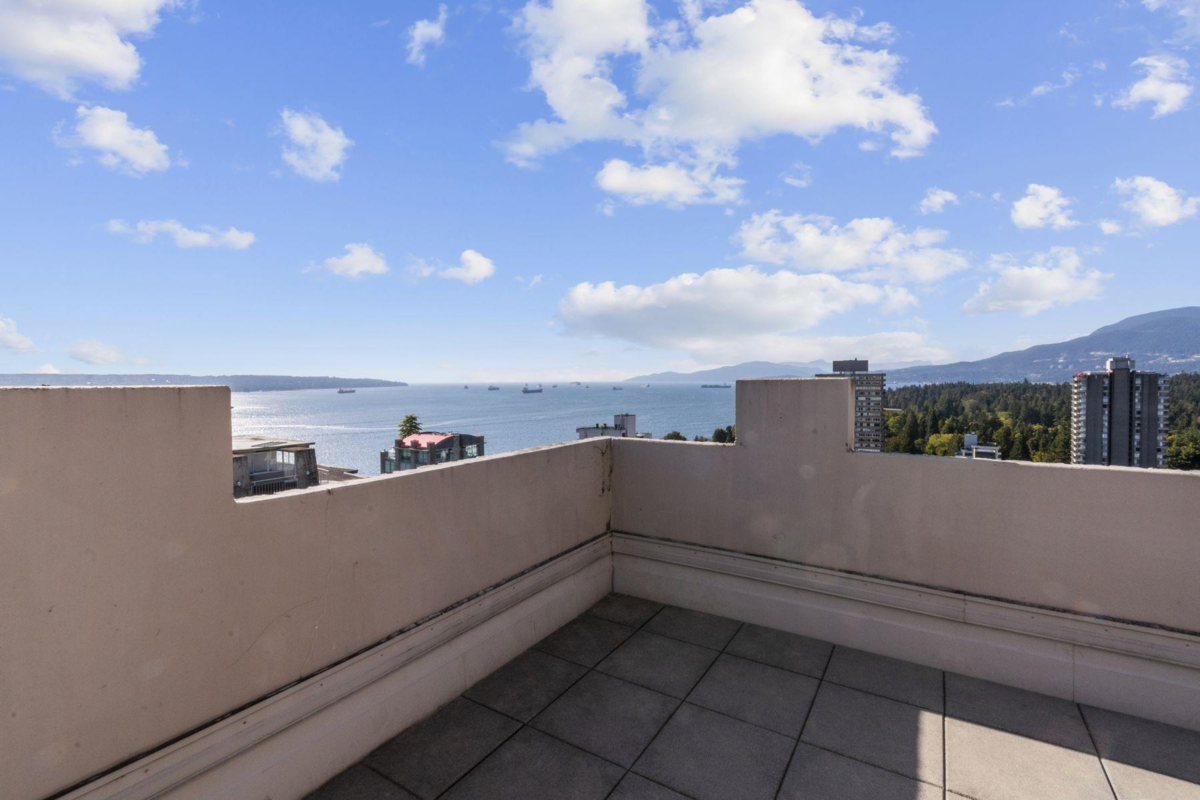 Swimming Pool Photo of 1850 Comox Street, Vancouver, BC