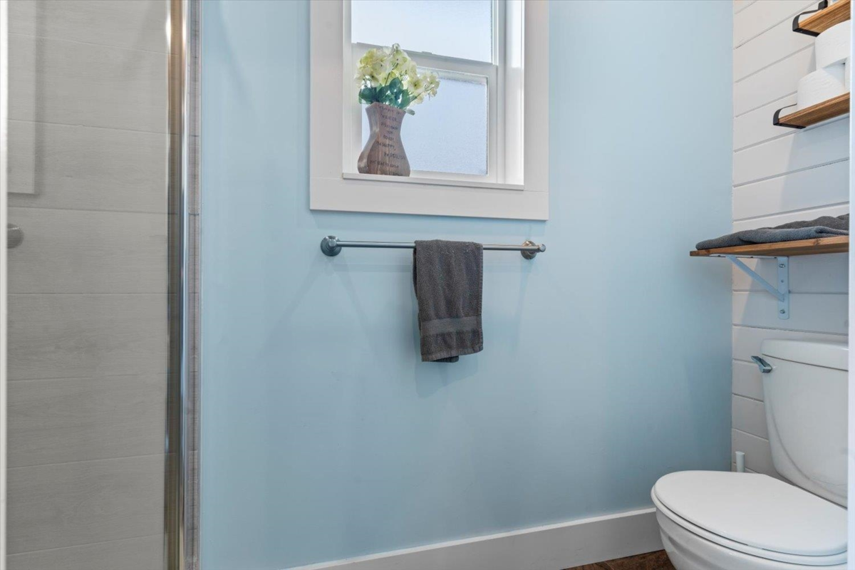 Kitchen Photo of 2170 Ashton Road, Agassiz, BC