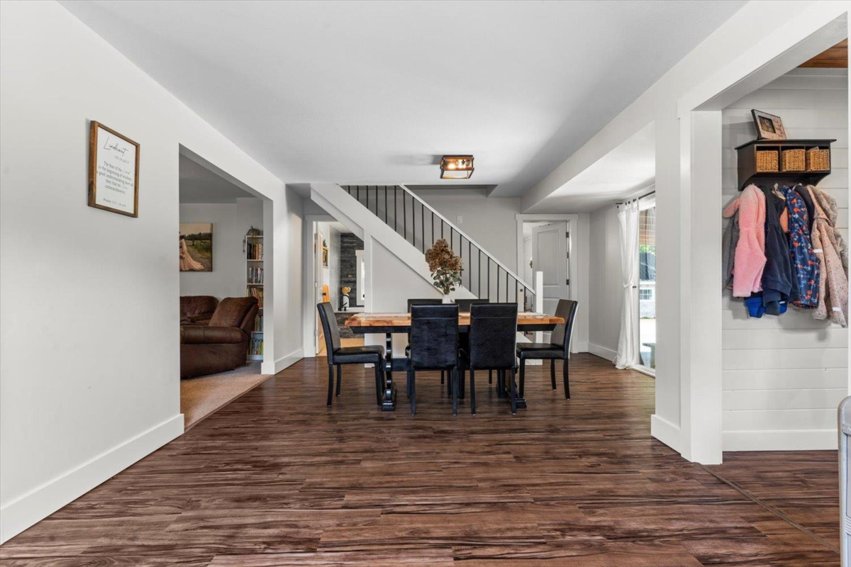 Primary Bathroom Photo of 2170 Ashton Road, Agassiz, BC