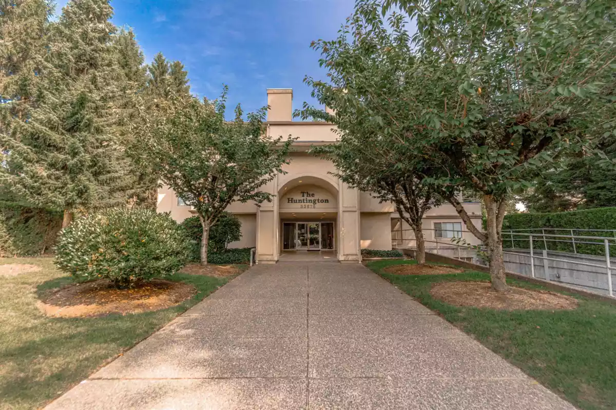 Exterior Front Photo of 102 33675 Marshall Road, Abbotsford, BC