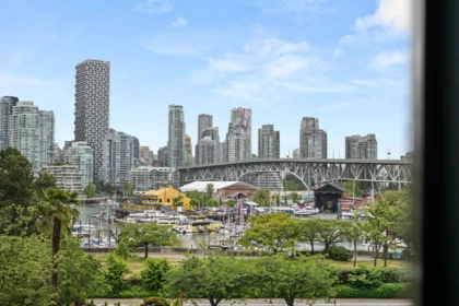309 1490 Pennyfarthing Drive, Vancouver, BC, Vancouver — Apartment/Condo for sale