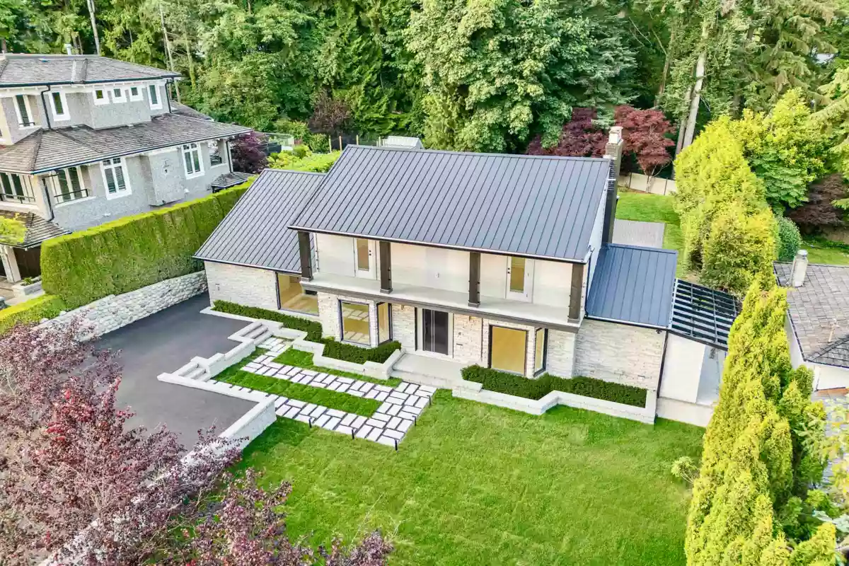 Exterior Front Photo of 2050 Westdean Crescent, West Vancouver, BC