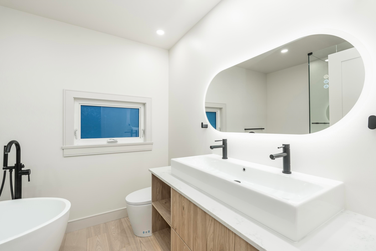 Garage Interior Photo of 2050 Westdean Crescent, West Vancouver, BC