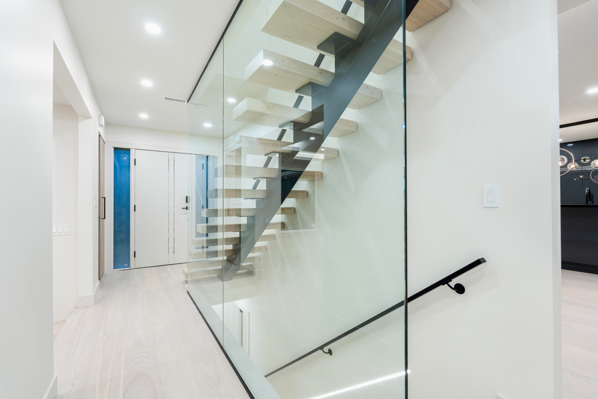 Hallway Photo of 2050 Westdean Crescent, West Vancouver, BC