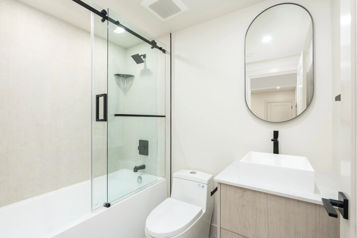 Swimming Pool Photo of 2050 Westdean Crescent, West Vancouver, BC