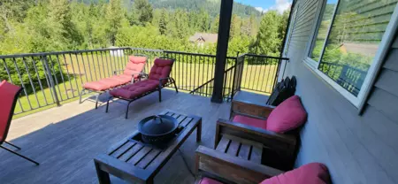 Breakfast Nook Photo of 34324 White Avenue, Mission, BC