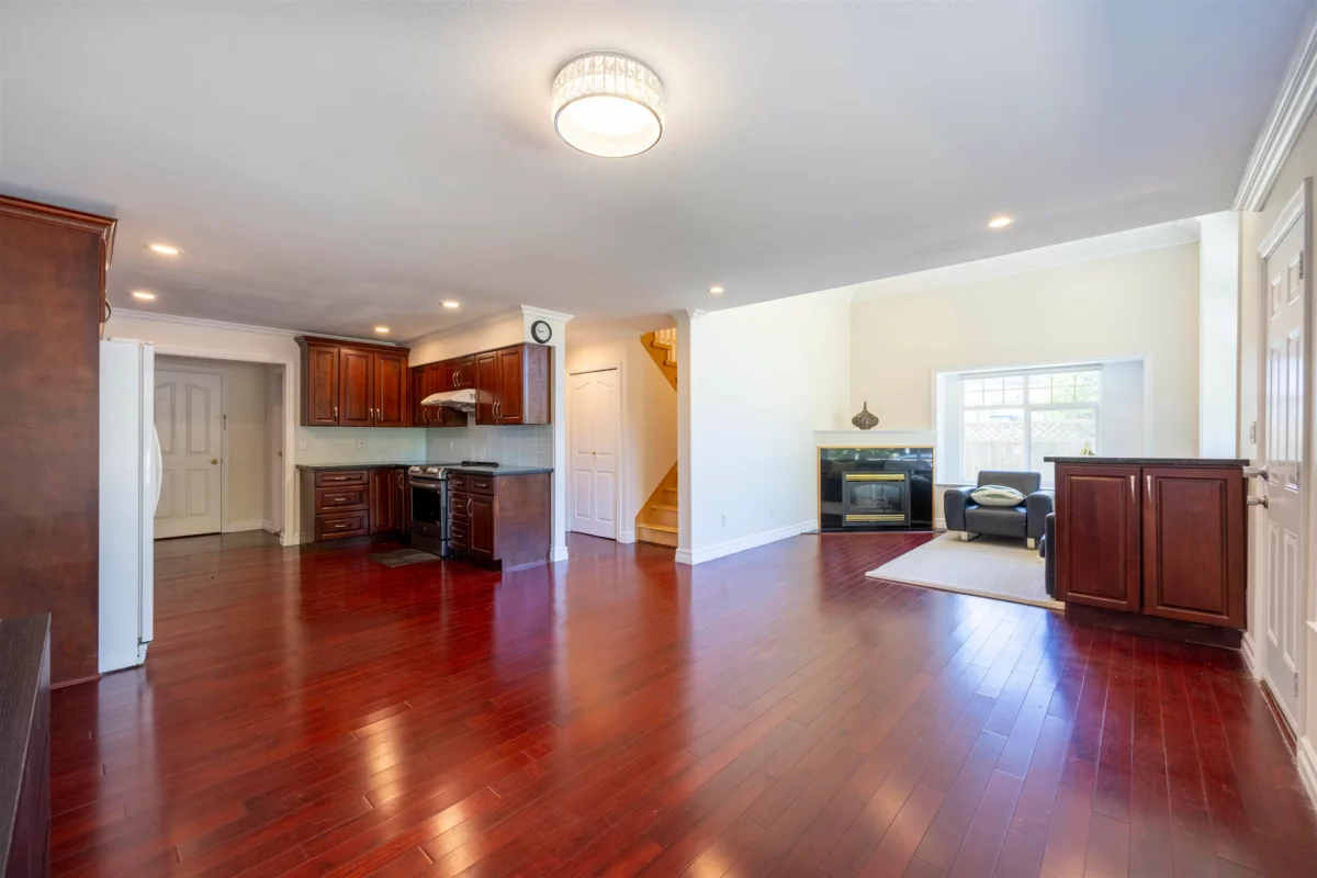 Dining Area Photo of 4370 Sardis Street, Burnaby, BC