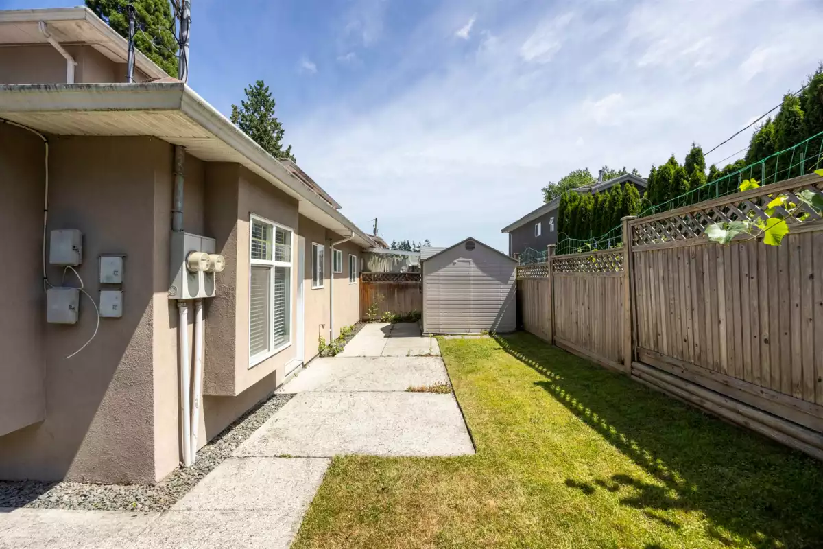 Living Room Photo of 4370 Sardis Street, Burnaby, BC