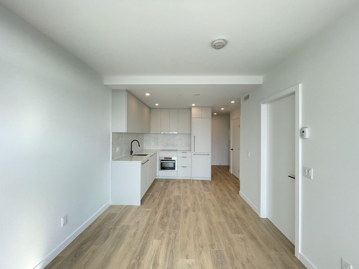 Living Room Photo of 1806 13685 102 Avenue, Surrey, BC