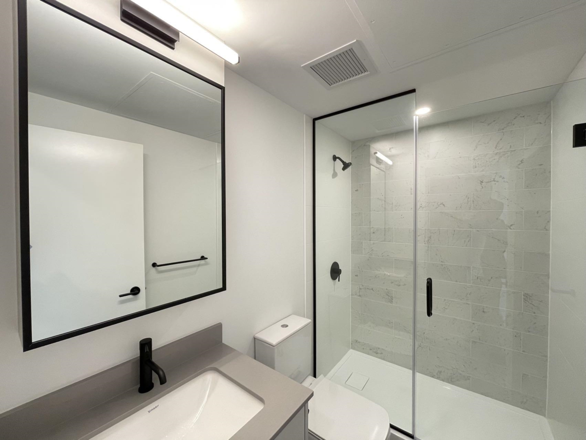 Walk-In Closet Photo of 1806 13685 102 Avenue, Surrey, BC