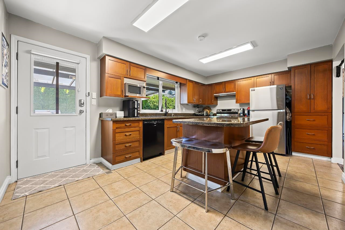 Primary Bedroom Photo of 3155 Cardinal Drive, Burnaby, BC