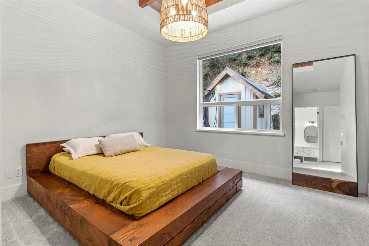 Bedroom 4 Photo of 74 1880 Columbia Valley Road, Cultus Lake, BC