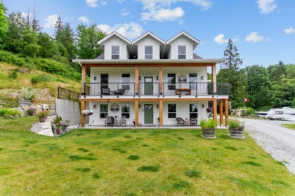 Garden / Landscaping Photo of 34821 Ferndale Avenue, Mission, BC